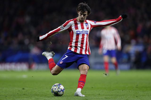 前场对抗 前场对抗